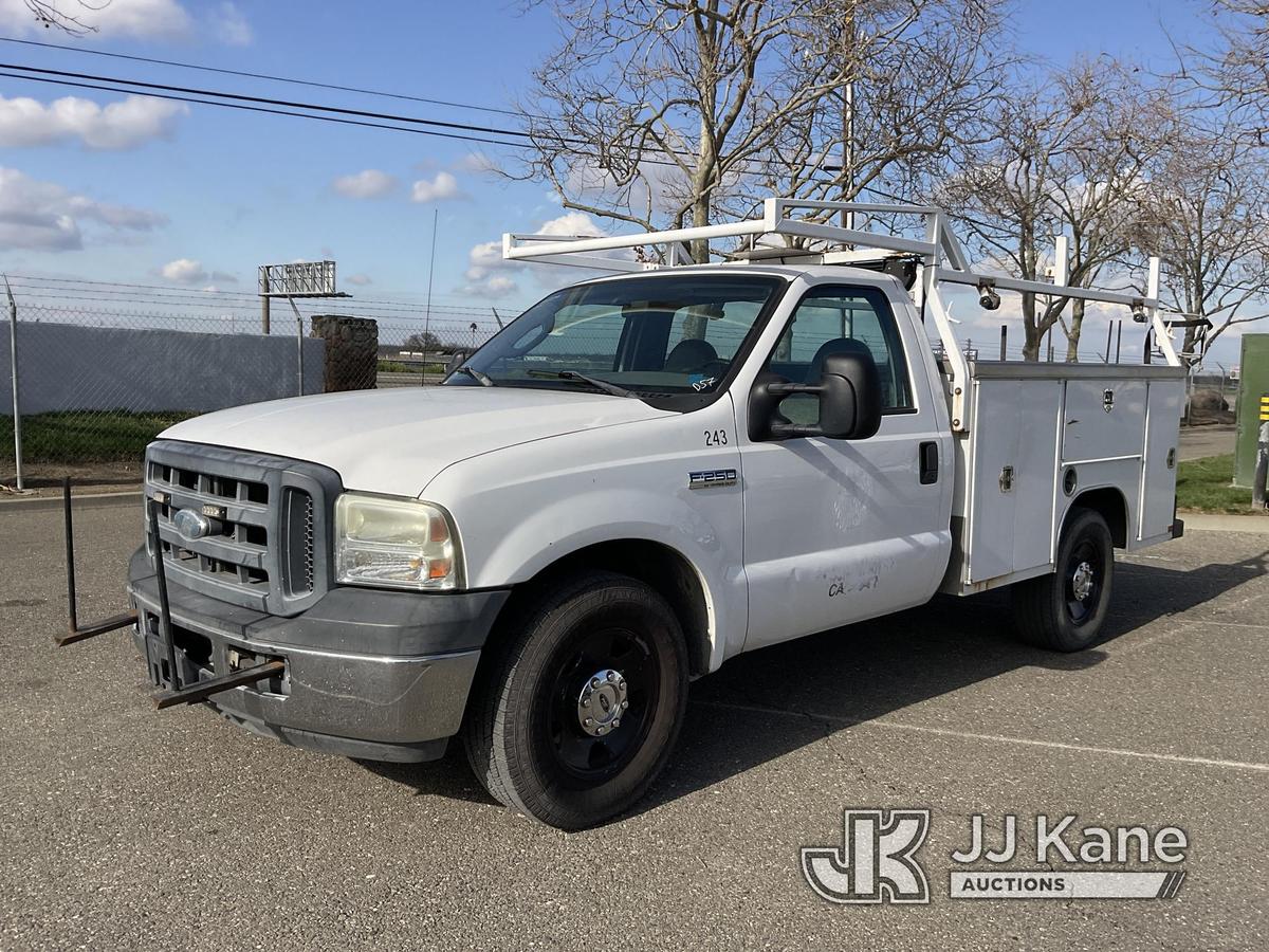 (Dixon, CA) 2006 Ford F250 Service Truck Runs & Moves