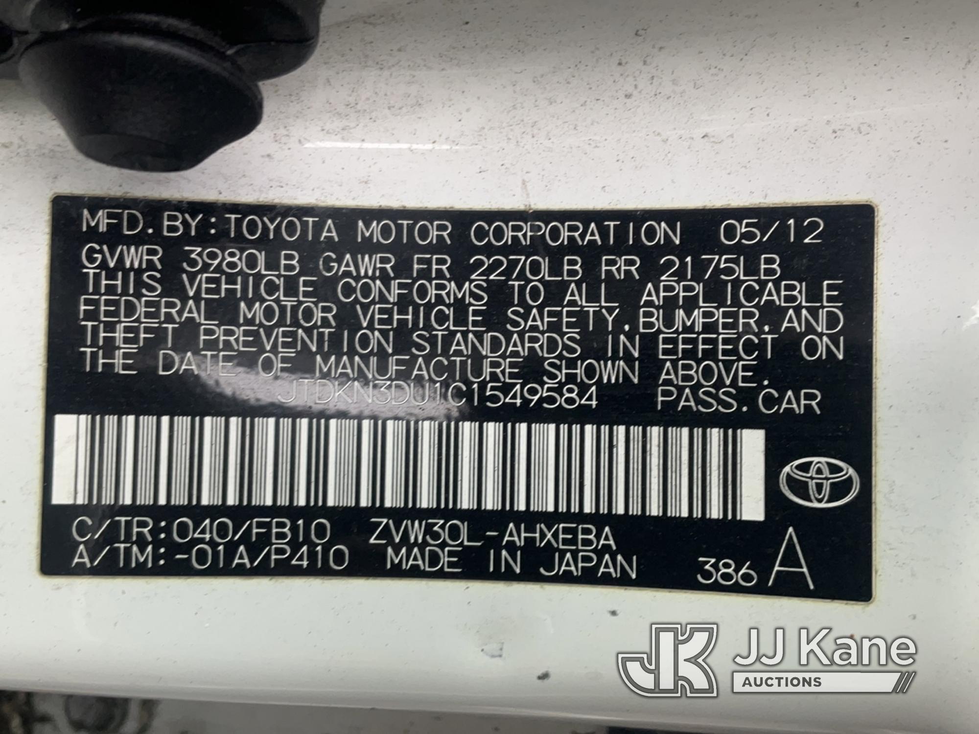 (Dixon, CA) 2012 Toyota Prius Hybrid 4-Door Hatch Back Not running , No Key , No Catalytic Converter