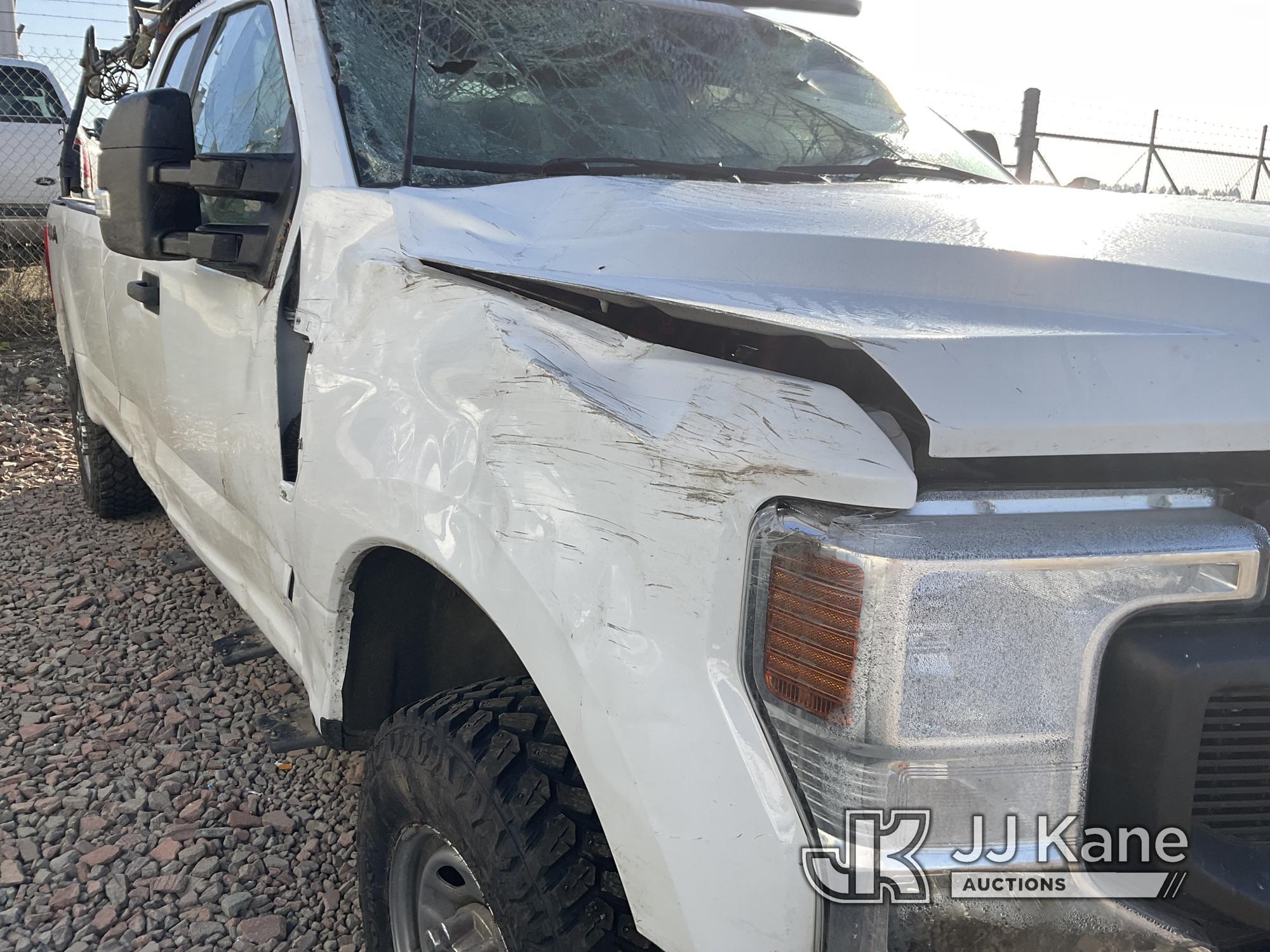 (Dixon, CA) 2022 Ford F250 4x4 Extended-Cab Pickup Truck Not Running, Wrecked