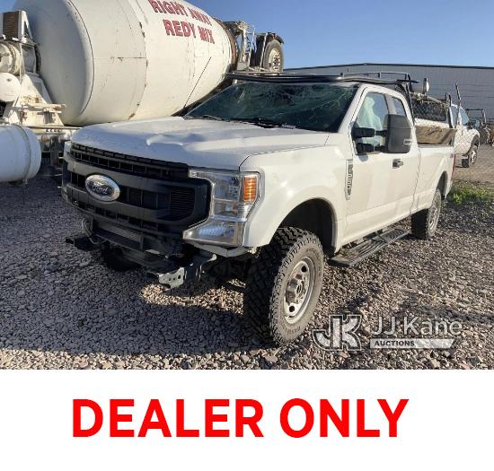 (Dixon, CA) 2022 Ford F250 4x4 Extended-Cab Pickup Truck Not Running, Wrecked