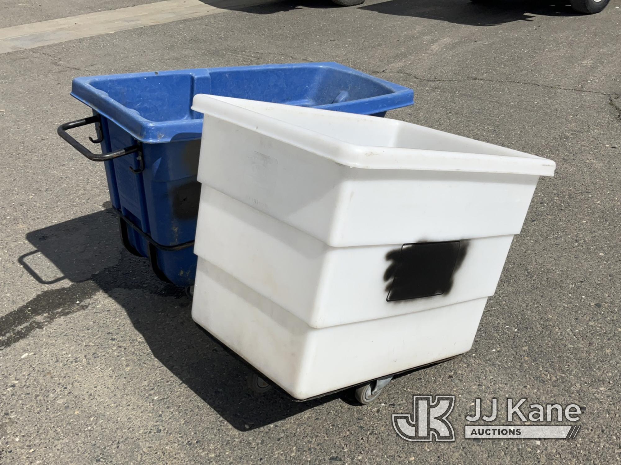 (Dixon, CA) Rubbermaid Tilt Truck & Dandux Laundry Cart (Worn Worn, Rubbermaid Bucket Missing Tire