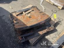 (Dixon, CA) (1) Fifth Wheel Plates (Used) NOTE: This unit is being sold AS IS/WHERE IS via Timed Auc