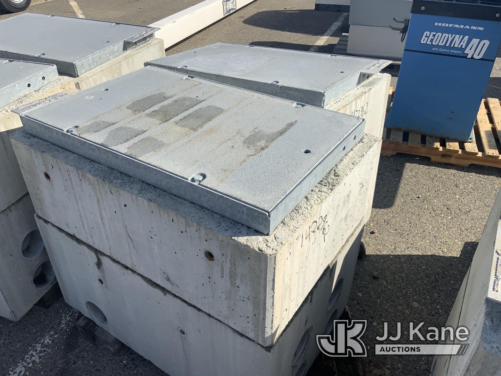 (Dixon, CA) (2) Concrete Utility Vault (Condition Unknown) NOTE: This unit is being sold AS IS/WHERE