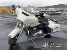 2015 Harley-Davidson FLHTP Police Runs & Moves