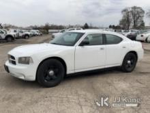 (South Beloit, IL) 2010 Dodge Charger 4-Door Sedan Runs & Moves) (Check Engine Light, Upper Engine N