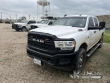 (Waxahachie, TX) 2019 RAM 2500 4x4 Crew-Cab Pickup Truck Runs & Moves Rough) (Wrecked, Airbags Deplo