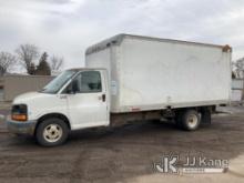 (South Beloit, IL) 2004 GMC Savana G3500 Cutaway Hi-Cube Van Runs, Moves, Paint Damage