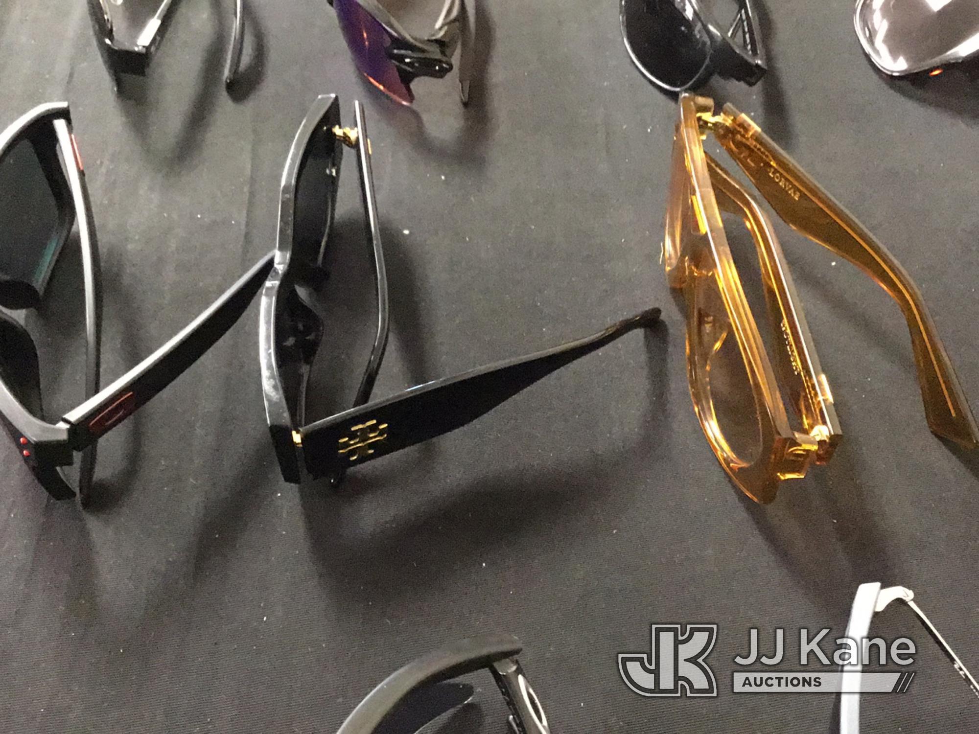 (Jurupa Valley, CA) Sunglasses | cases | authenticity unknown (Used ) NOTE: This unit is being sold