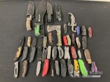 (Jurupa Valley, CA) Box Of Knives (Used) NOTE: This unit is being sold AS IS/WHERE IS via Timed Auct