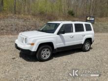 2014 Jeep Patriot 4x4 4-Door Sport Utility Vehicle Runs & Moves) (Rust Damage, Seller States: Stalls