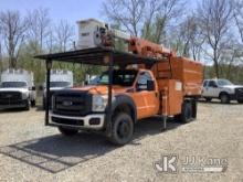 Versalift SST40EIH, Articulating & Telescopic Bucket mounted behind cab on 2015 Ford F550 4x4 Chippe