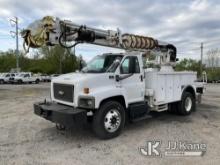 Altec DM47-BR, Digger Derrick rear mounted on 2006 Chevrolet C7500 Utility Truck Runs & Moves, Body 