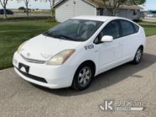 2006 Toyota Prius 4-Door Hybrid Sedan Runs & Moves, Paint Damage