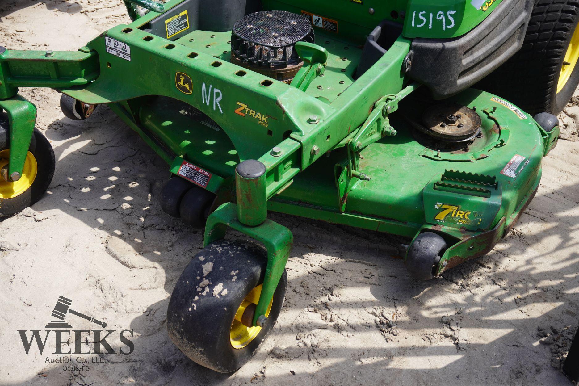 JOHN DEERE ZERO TURN N/R