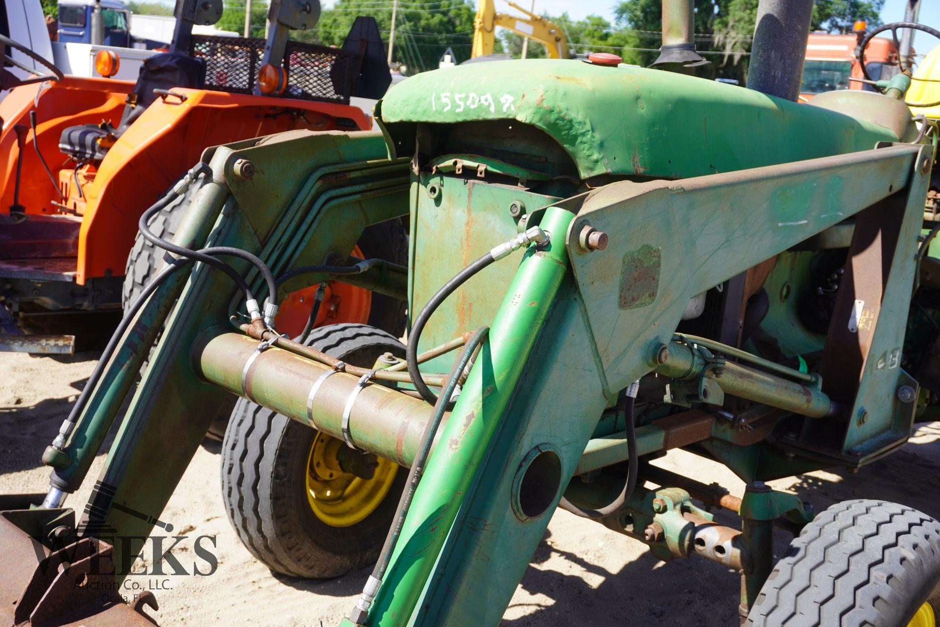 JOHN DEERE 4020 W/LOADER