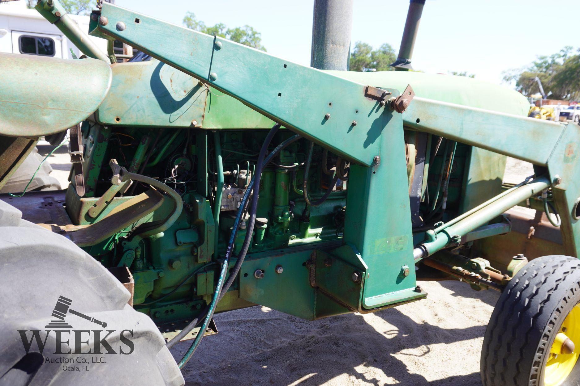 JOHN DEERE 4020 W/LOADER