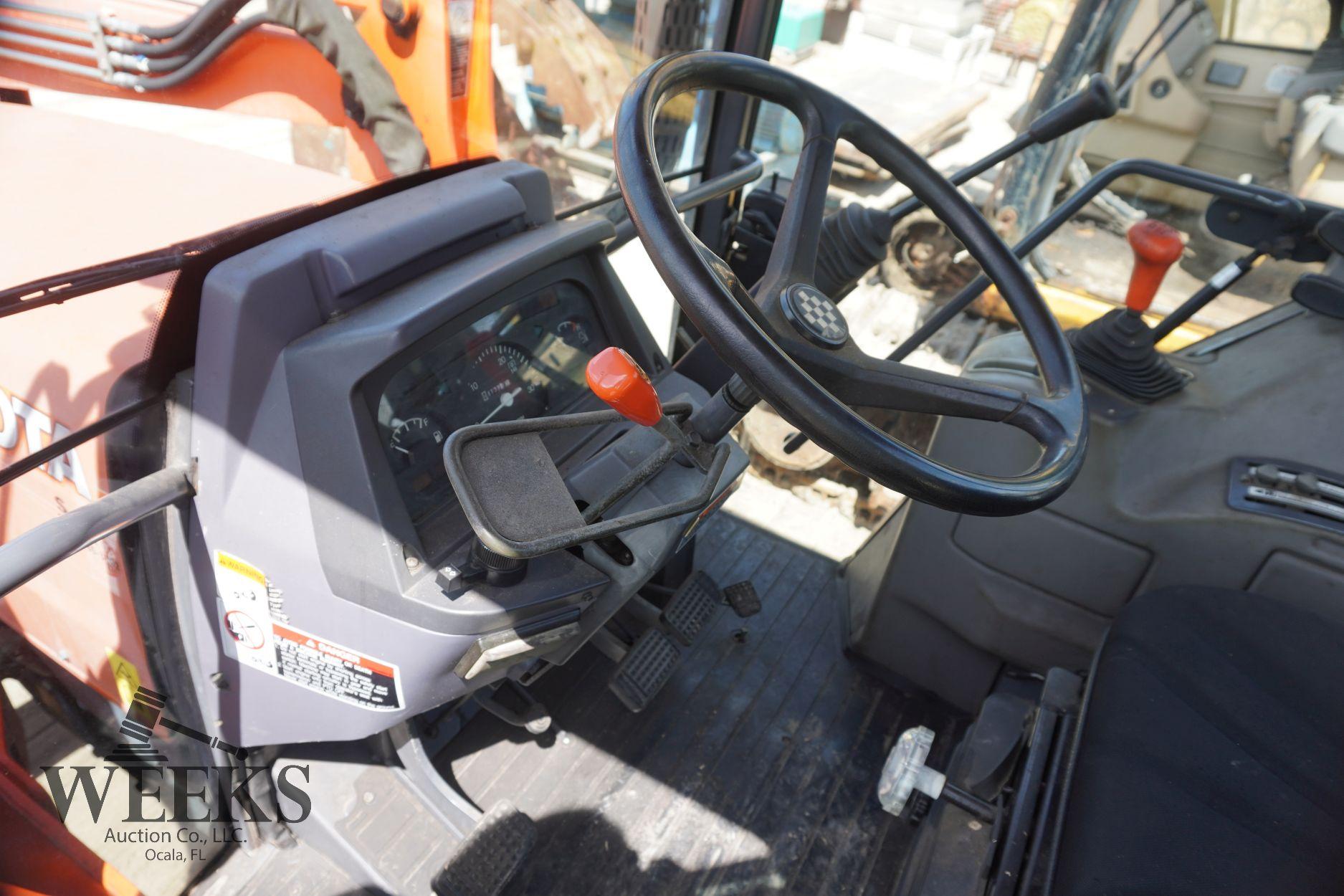 KUBOTA M105S CAB 4X4