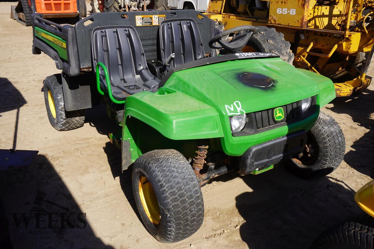 JOHN DEERE GATOR (R)