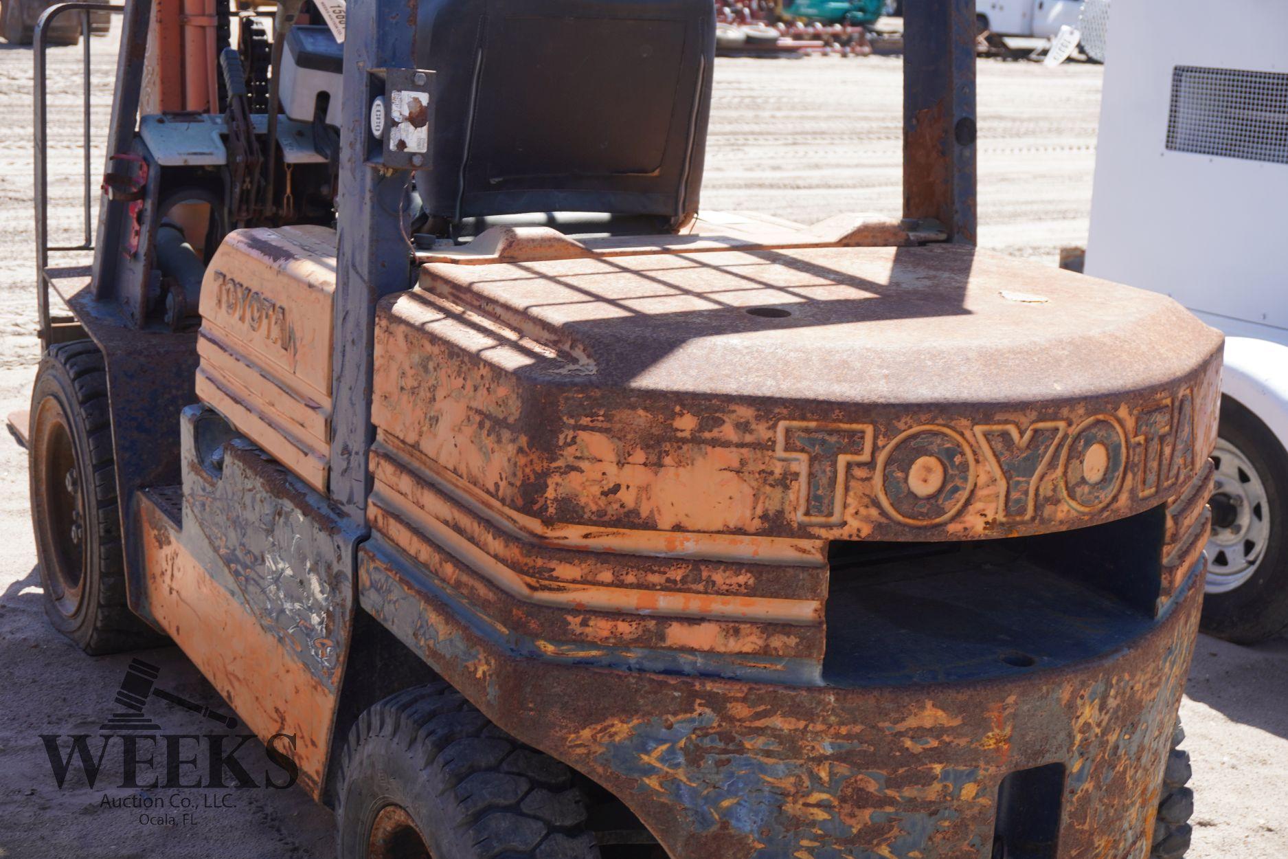 TOYOTA 35C FORKLIFT