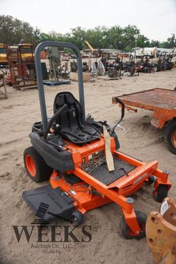 KUBOTA Z122 ZERO TURN