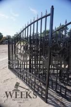 DUAL 20FT IRON GATE