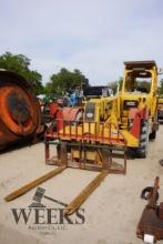 CAT 10000LB TELEHANDLER