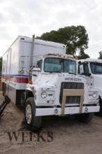 MACK BOX TRUCK