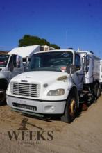 FREIGHTLINER W/SWEEPER