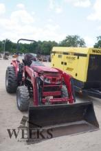 MAHINDRA 1626 W/LOADER