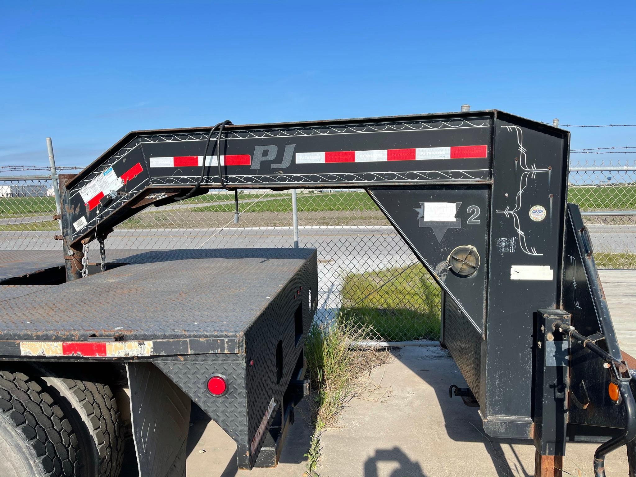 2014 PJ T/A Gooseneck Trailer, 8'W x 25'L, 9' Gooseneck, Wood Deck, Spring Type Suspension,ToolBox,