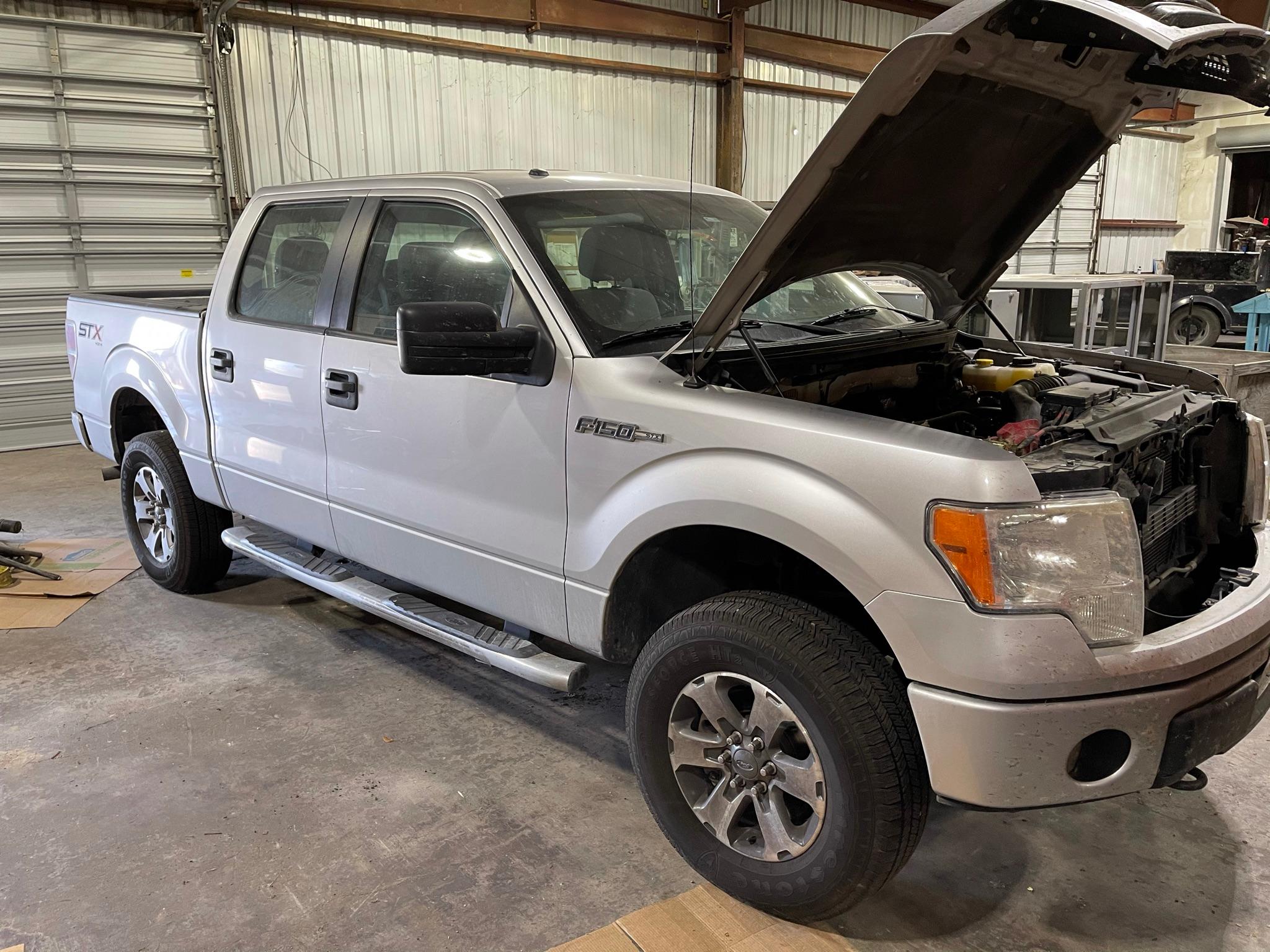 2014 Ford F150 STX Pickup Truck, Crew Cab, 4WD, p/b Gas Engine, Automatic Transmission, P/W, P/L, 6'