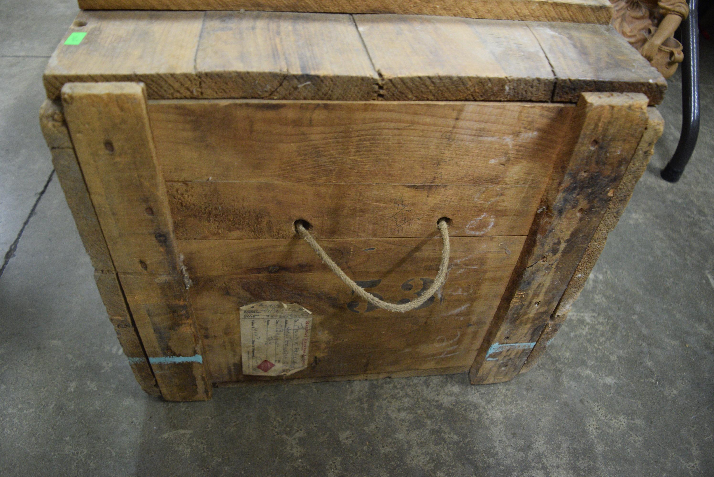 ANTIQUE WOODEN SHIPPING CRATE!