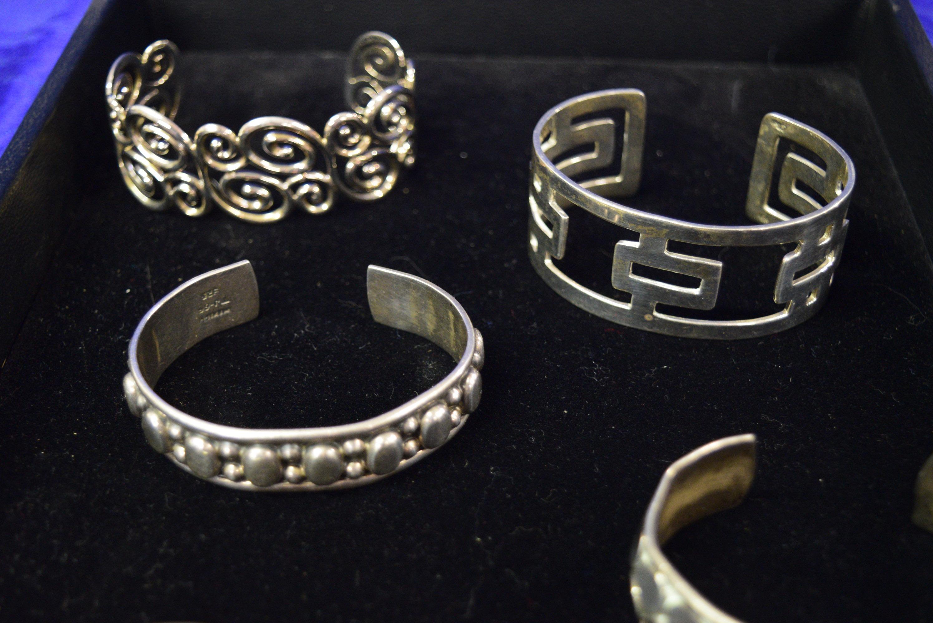 SILSTERLING VER BRACLETS!