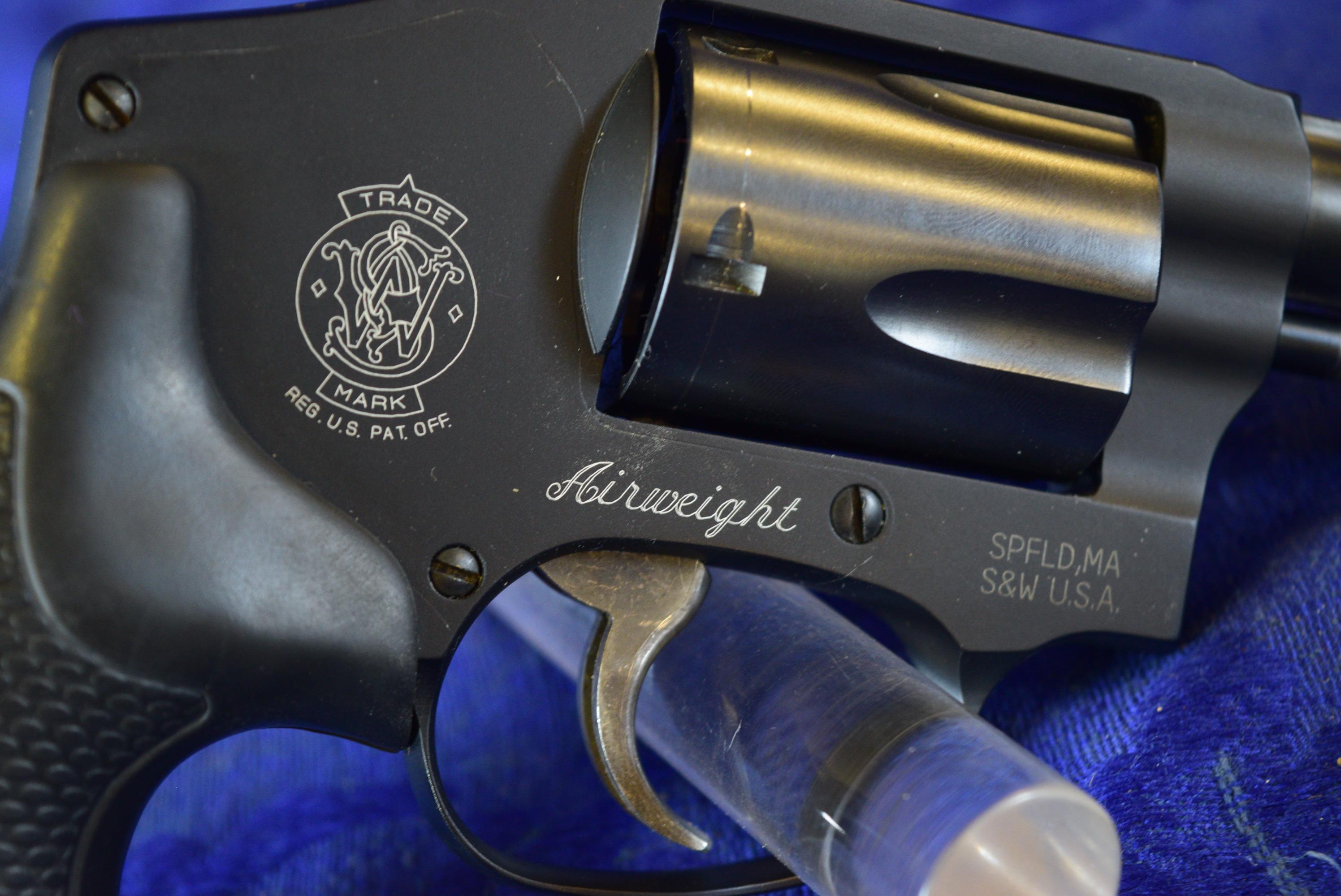 FIREARM/GUN SMITH & WESSON 38 SPECIAL! H-1193