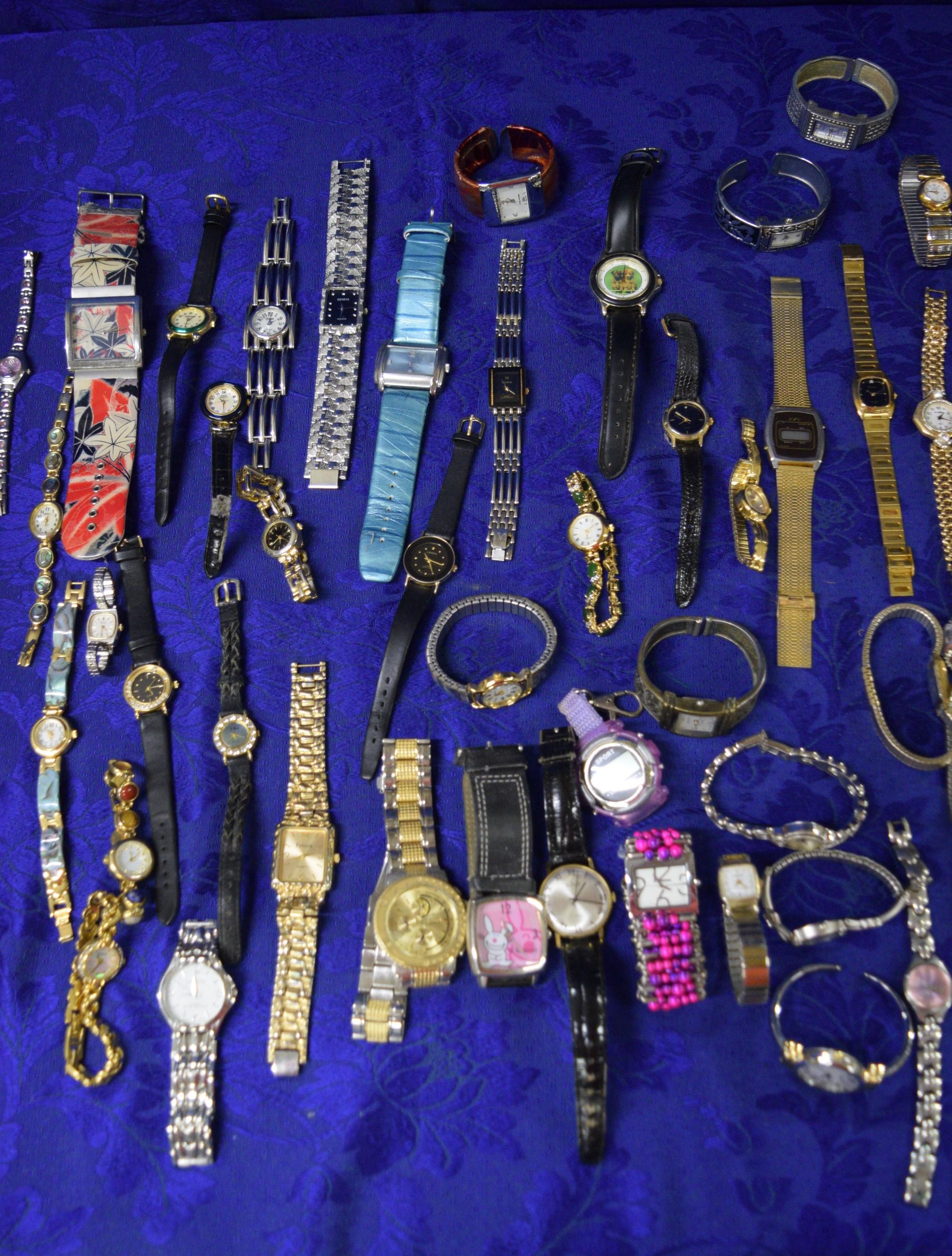 LARGE LOT OF WATCHES!