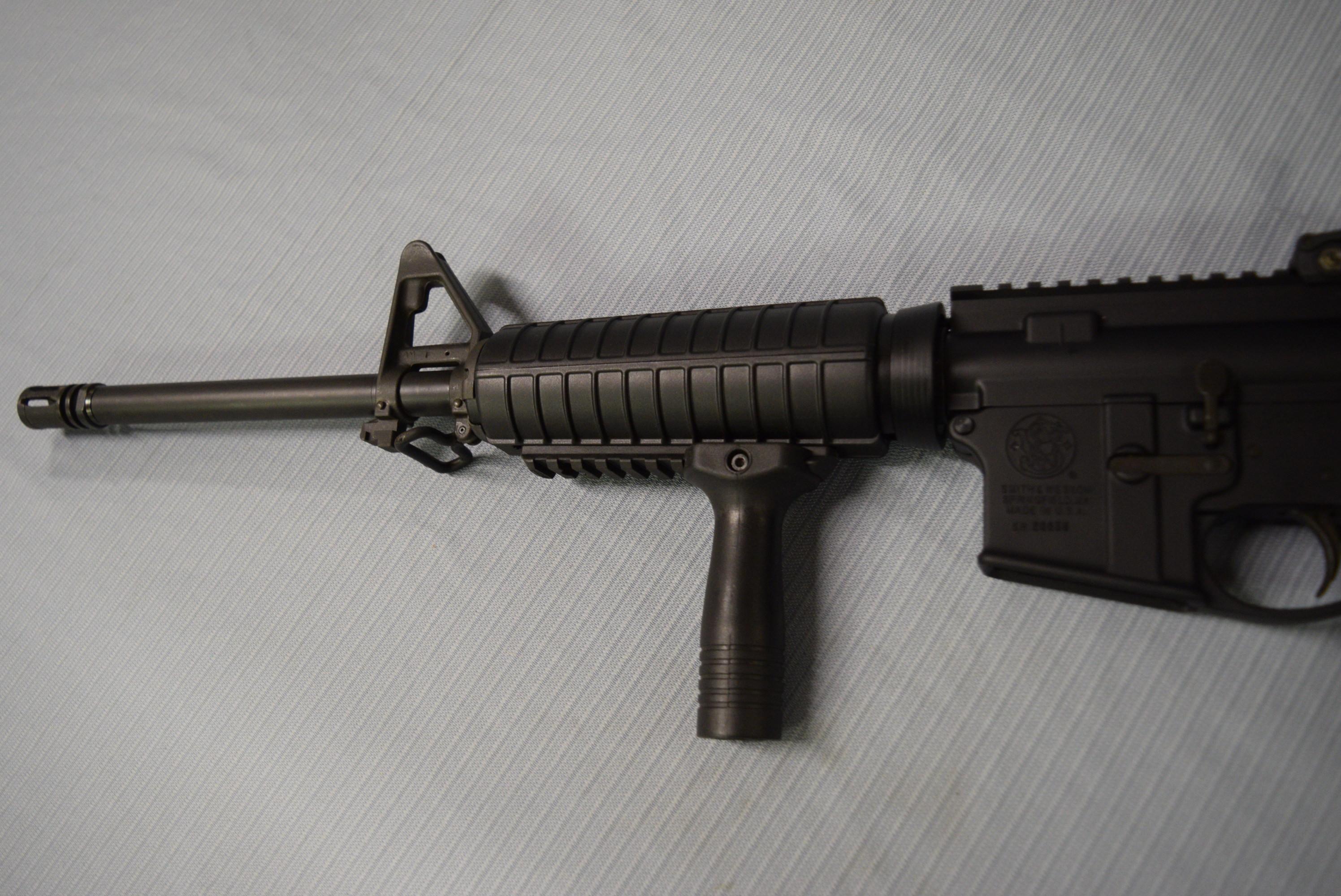 FIREARM/GUN! SMITH & WESSON M&P 15! R1056