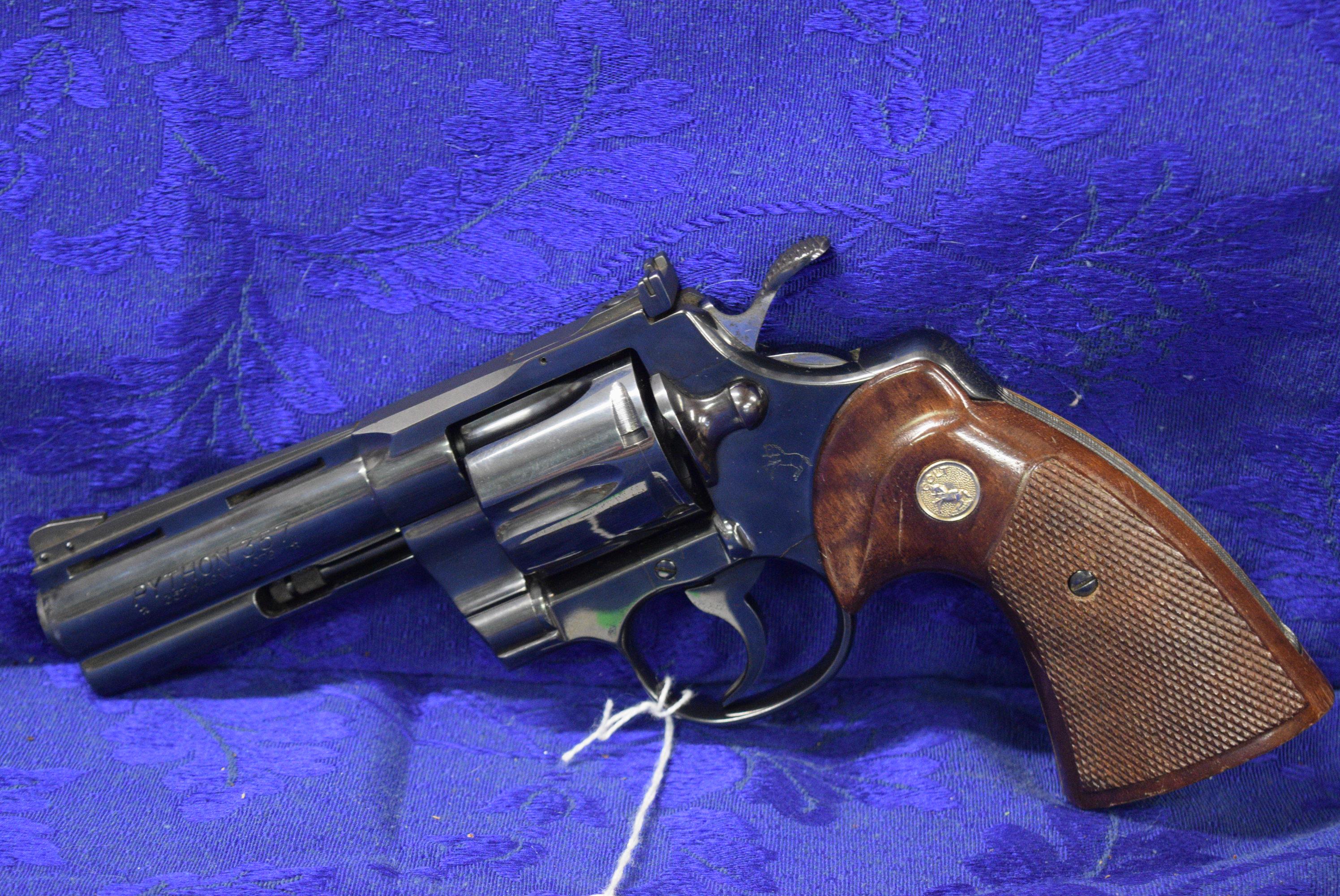 FIREARM/GUN! COLT PYTHON .357MAG!H1410