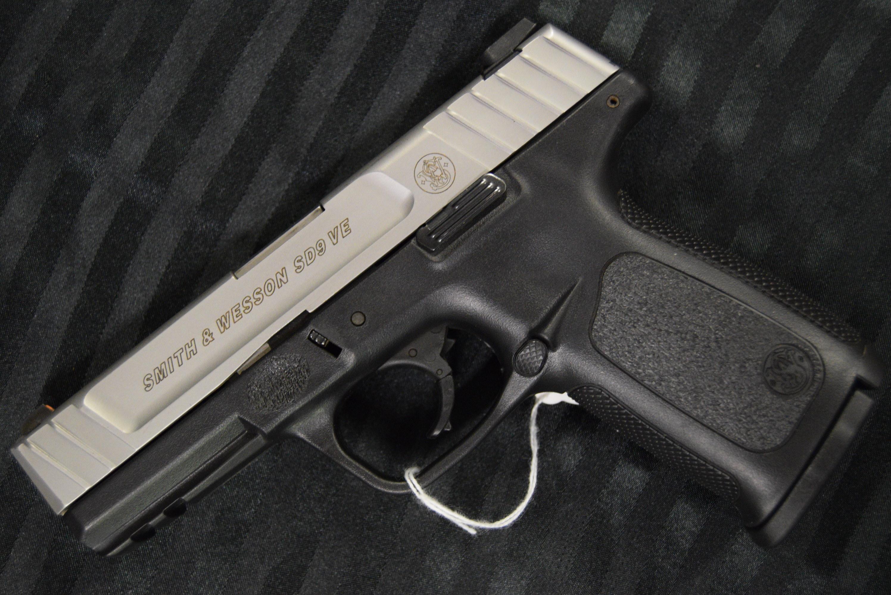 FIREARM/GUN! SMITH AND WESSON SD9VE! H1457