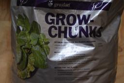 GROW BAG LOT! 19N116 Item 66, 32, 49