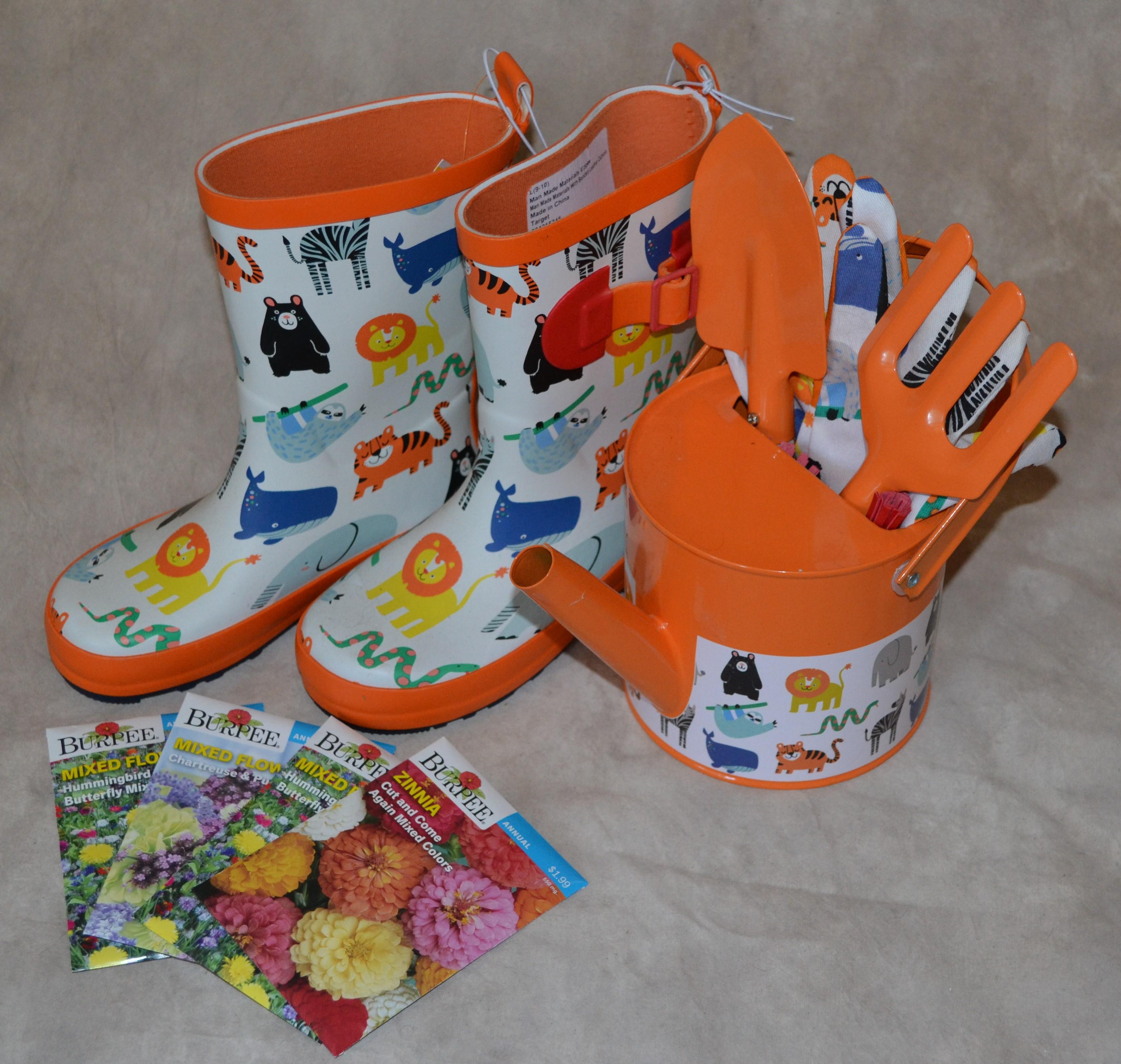 A CHILD'S GARDEN SET!