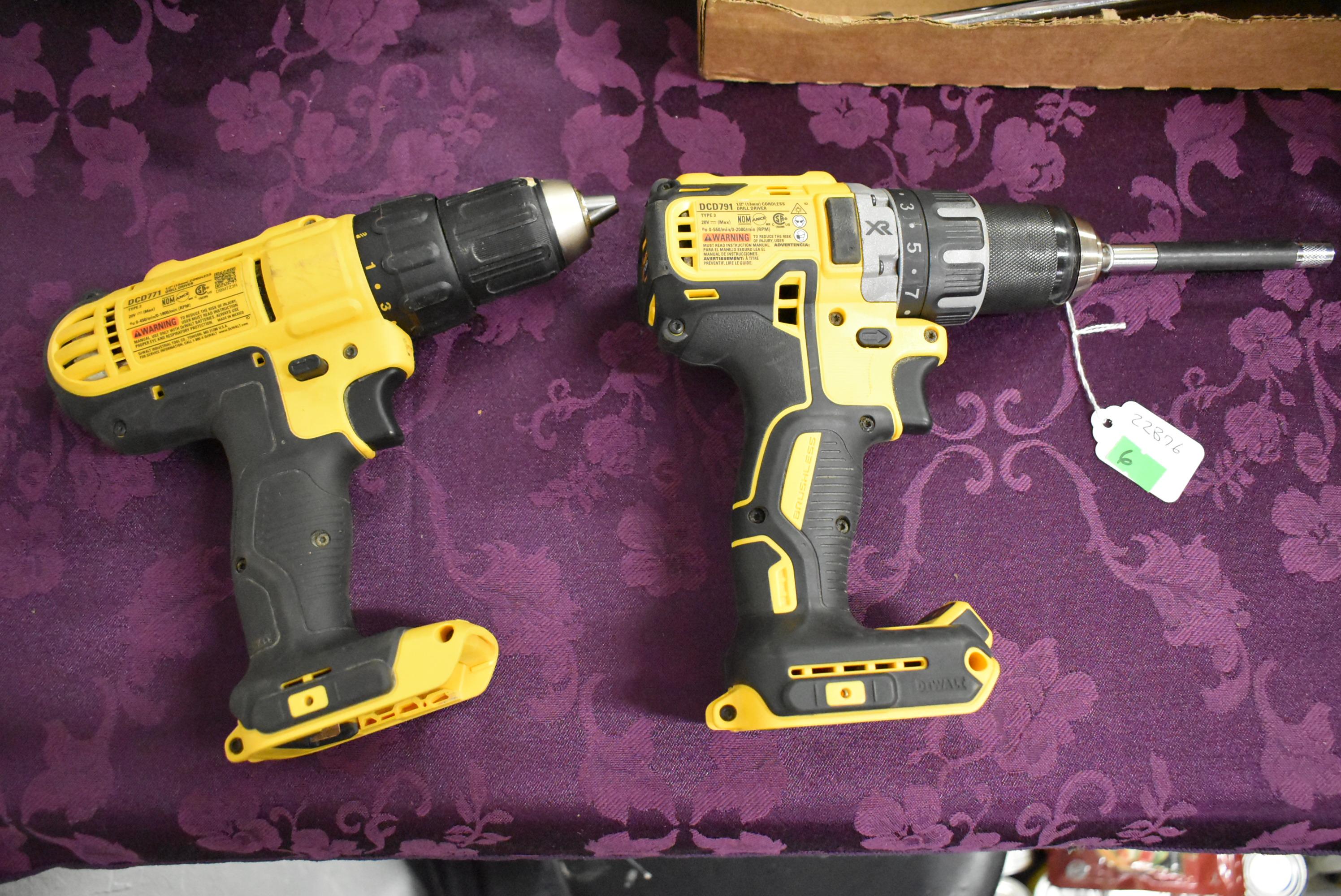 DEWALT COMBO!! 22B76