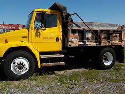 1999 FREIGHTLINER FL70 S/A DUMP TRUCK