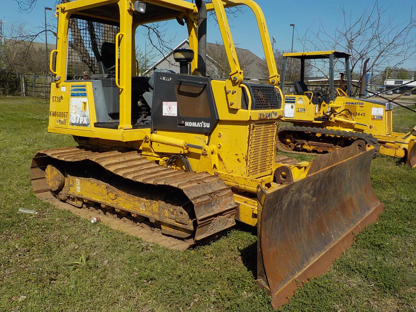 KOMATSU D37PX-21A LGP DOZER