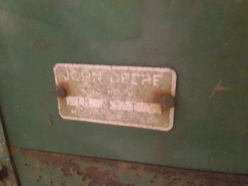 John Deere Maunure Spreader Serial Number 1