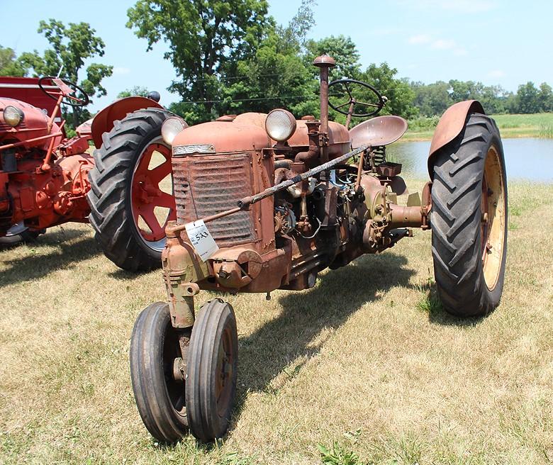 CASE SC NARROW FRONT GAS TRACTOR, SOME SHEET METAL MISSING AND HAS NOT RUN FOR A LONG TIME