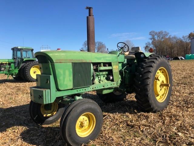 1972 JOHN DEERE 4320 D TRACTOR