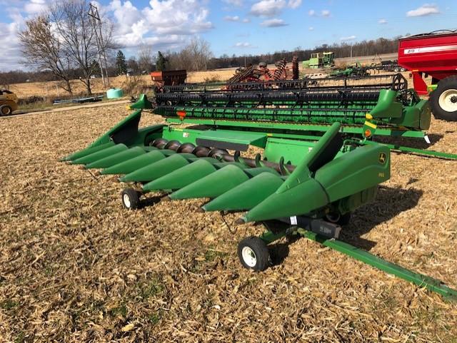 JOHN DEERE MODEL 893 CORN HEAD (CART NOT INCLUDED)