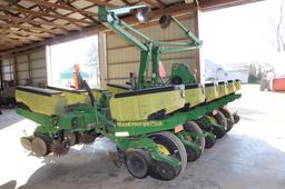 2004 JOHN DEERE 1760  12-ROW PLANTER