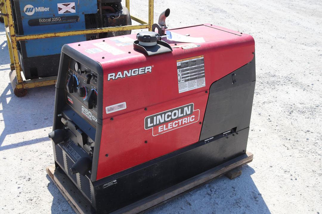 Lincoln Ranger Welder Generator