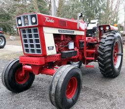 EXCELLENT INTERNATIONAL 1066 WIDE FRONT TURBO DIESEL TRACTOR